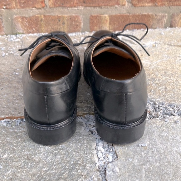 Cole Haan - Picture 4 of 17